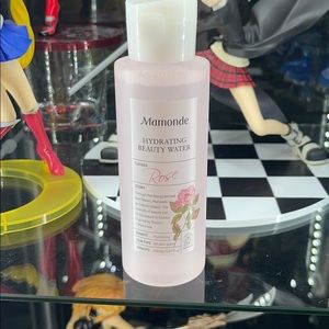 NEW Mamonde hydrating beauty water